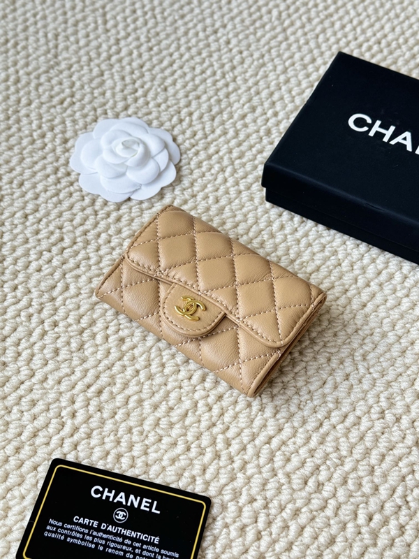 コピーシャネル激安財布側面デザイン